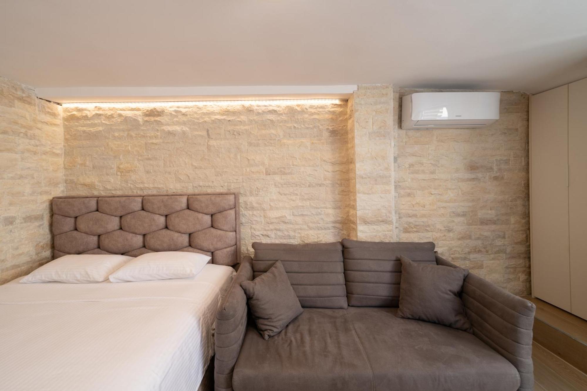Christian Studio Apartments Umag Eksteriør bilde