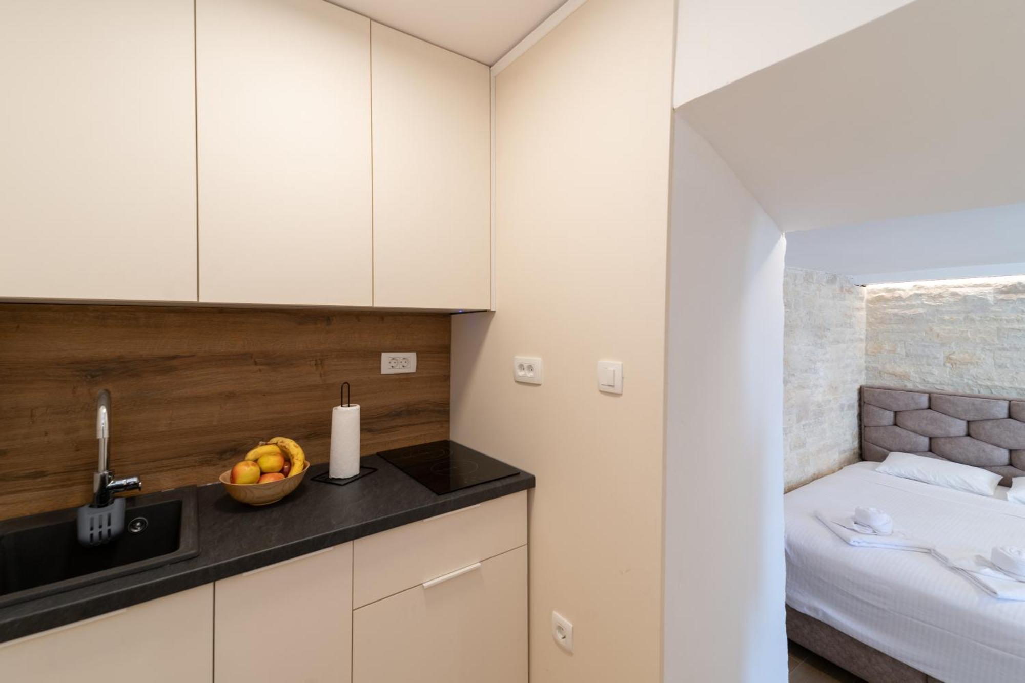 Christian Studio Apartments Umag Eksteriør bilde